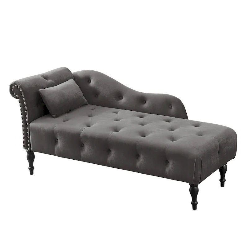 60.6 Chaiselongue mit Samtbezug, Knopfheftung und Ziernägeln