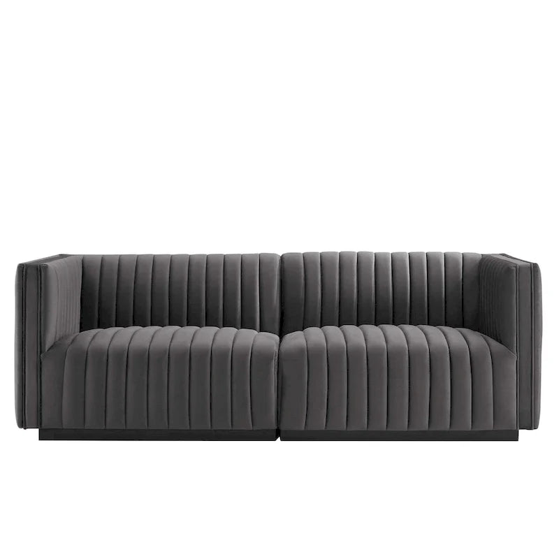 Gepolstertes Zweisitzersofa aus strapazierfähigem Samt