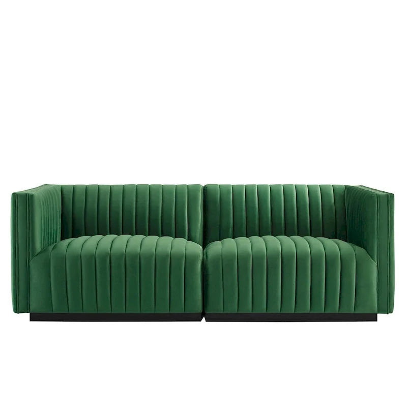 Gepolstertes Zweisitzersofa aus strapazierfähigem Samt